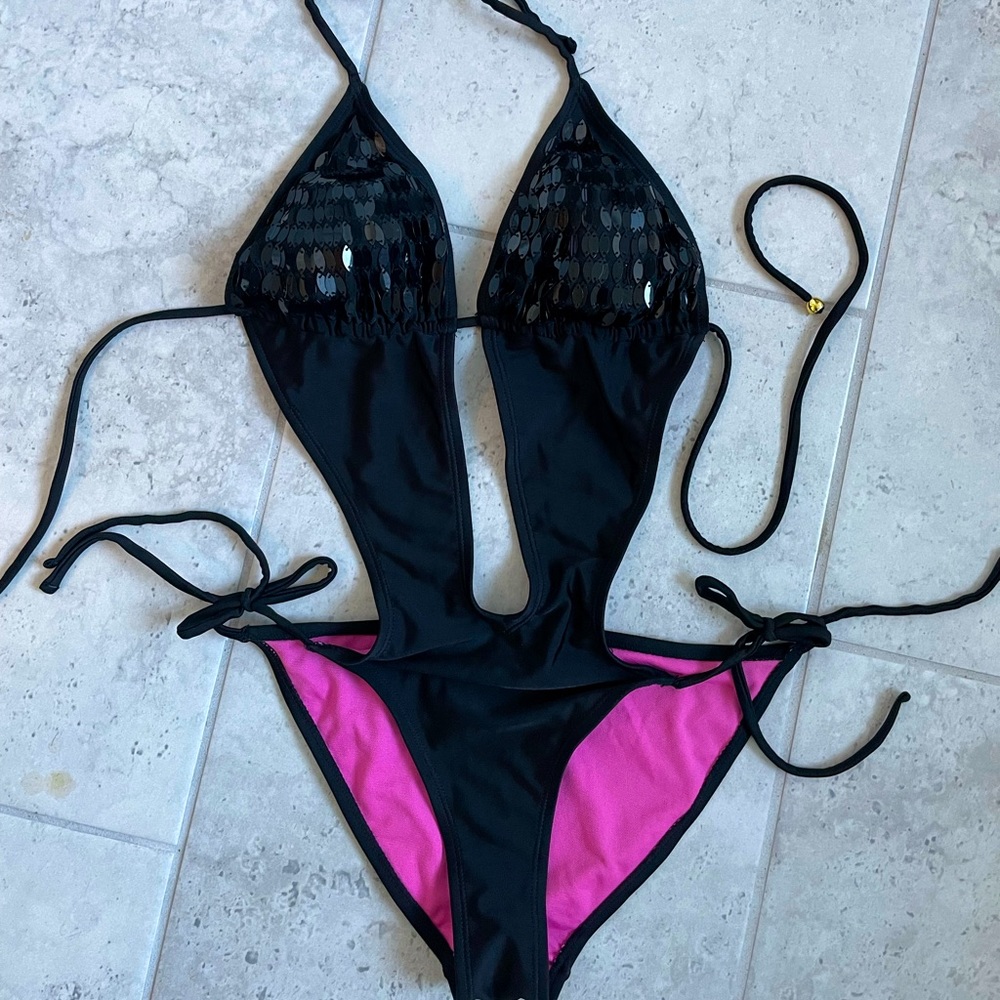 Sexy one piece swimsuit